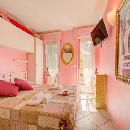 דירה Toys With Garden And Sea View - Happy